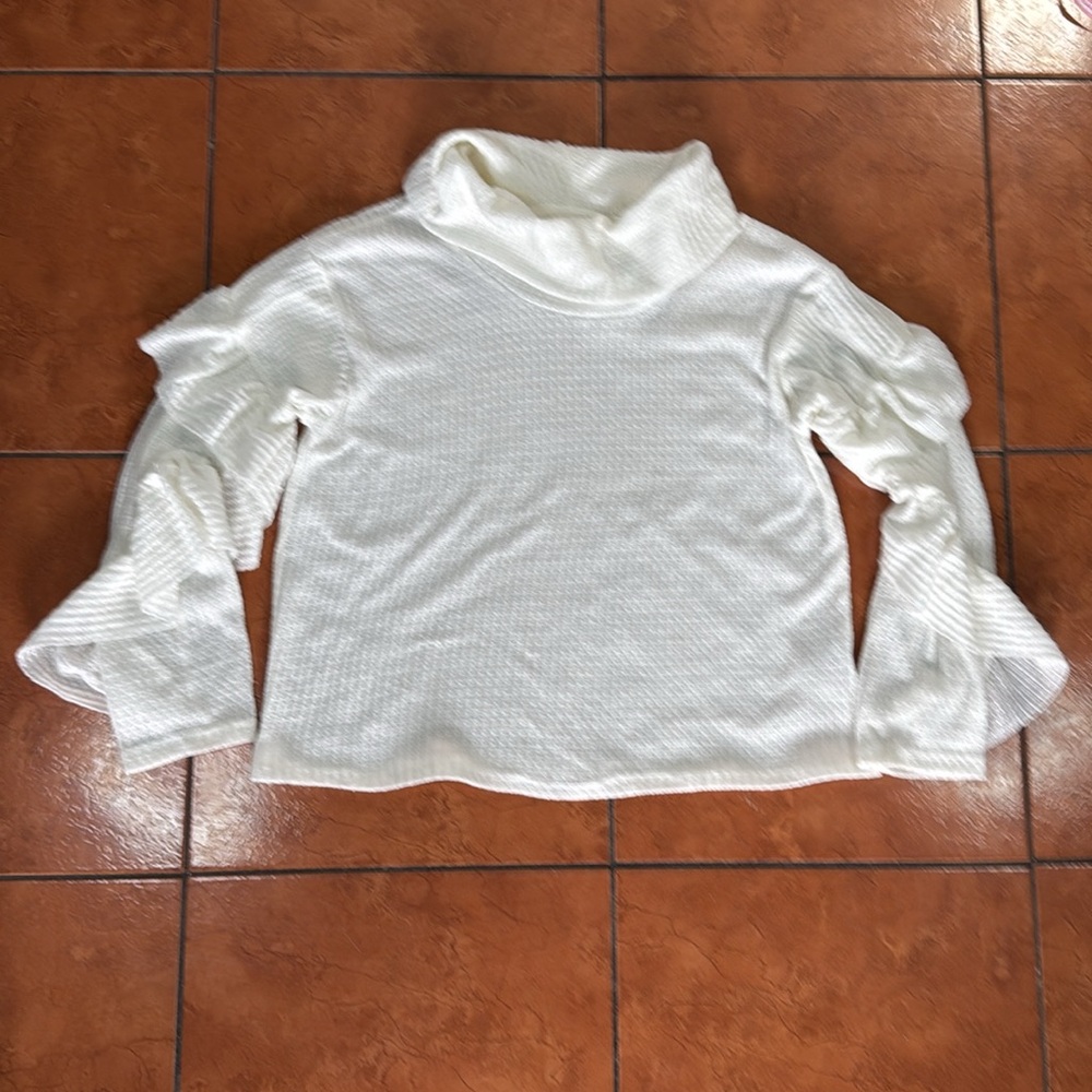 White Ruffled Sweater - Picture 5 of 5
